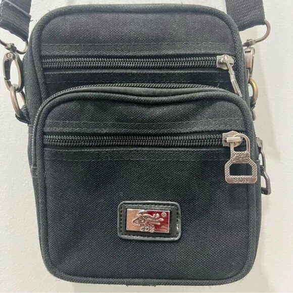Multi-compartment Crossbody Bag - Picture 5 of 9